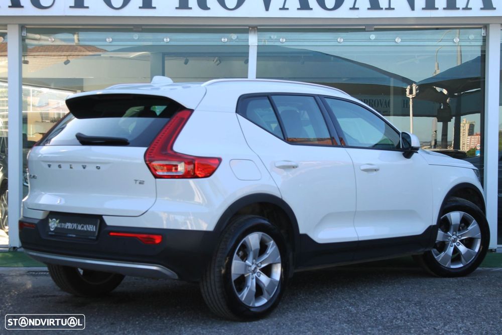 Volvo XC 40 1.5 T2 Momentum Core - 32