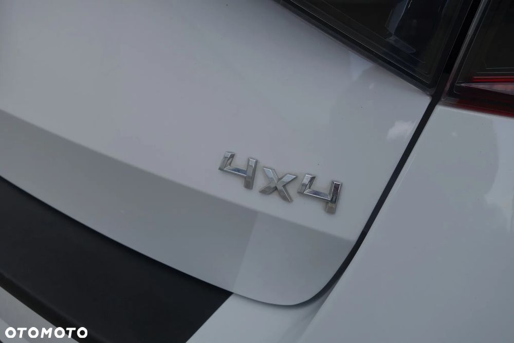 Skoda Superb 2.0 TDI SCR 4x4 Style DSG - 8
