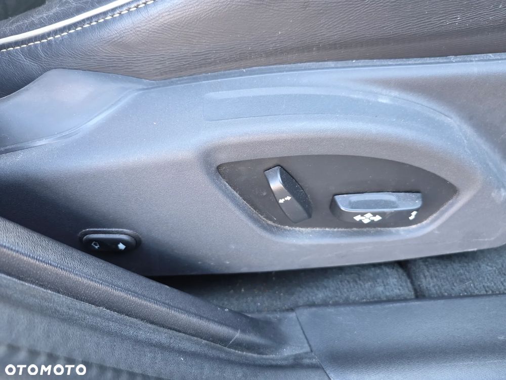 Volvo S60 T6 AWD Geartronic RDesign - 38