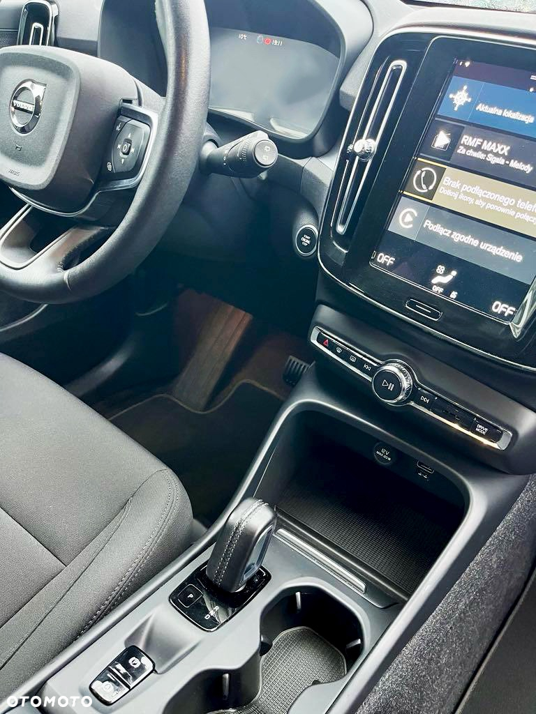 Volvo XC 40 B4 B AWD Momentum Pro - 8