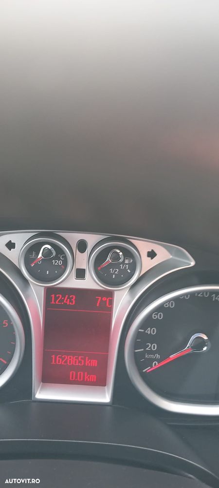 Ford Kuga 2.0 TDCi 4x4 Trend - 14