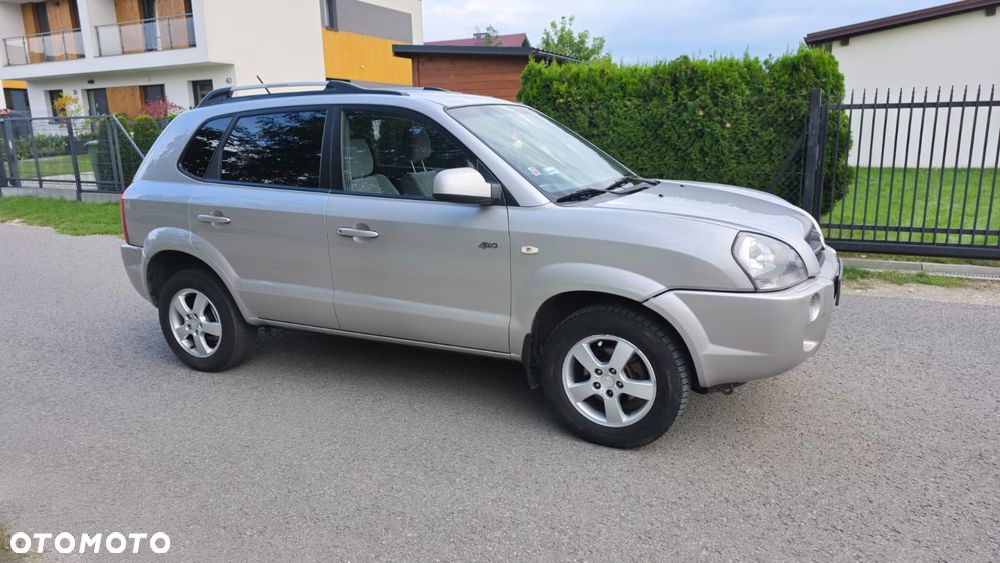Hyundai Tucson 2.0 4WD GLS - 12