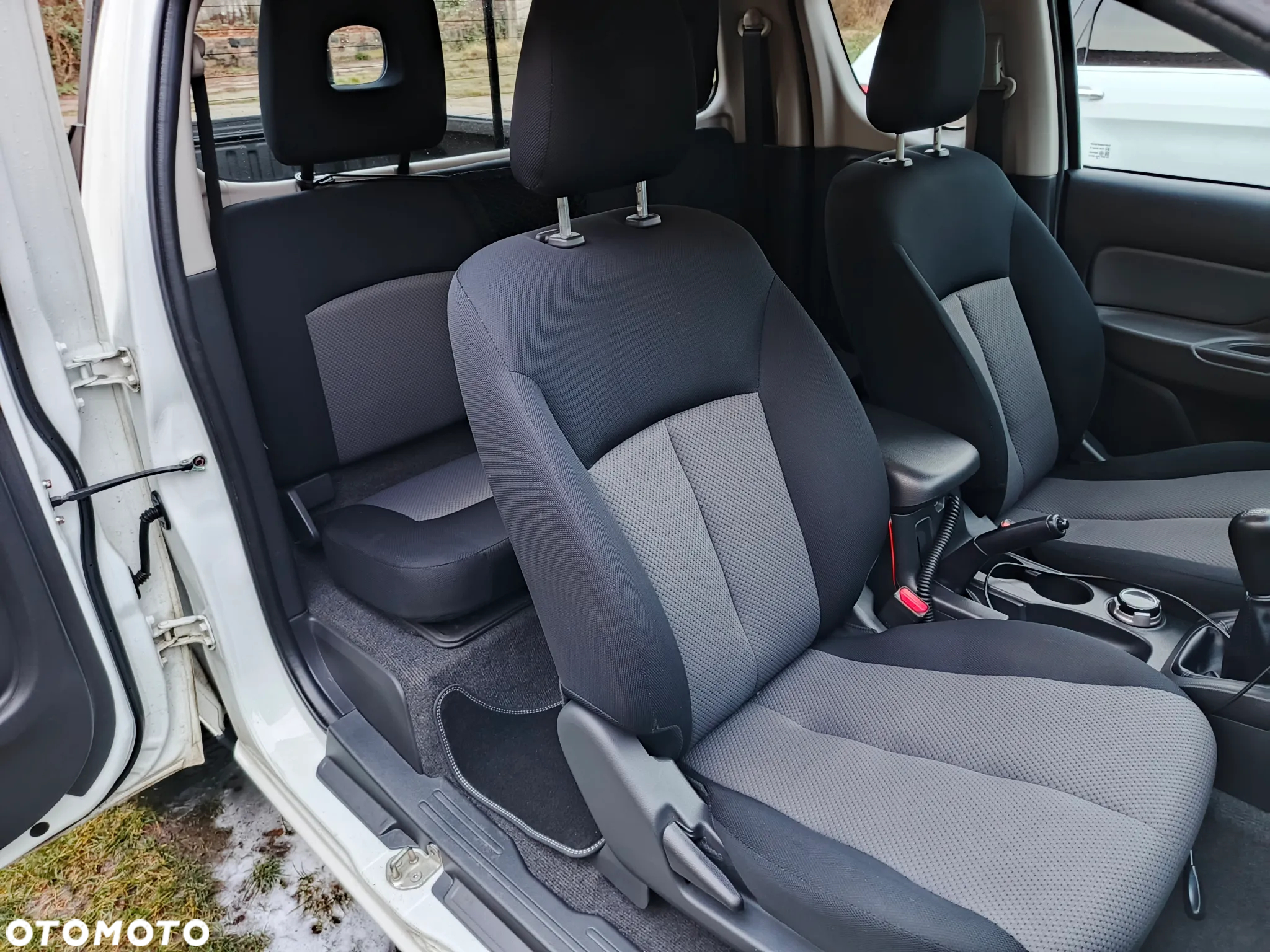 Mitsubishi L200 2.4 d CC Invite EU6 - 17