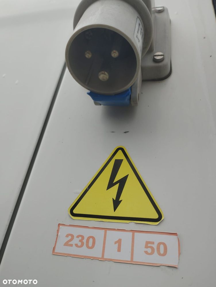 Fiat Doblo Chłodnia 105KM 2 zasilania chłodni - 14