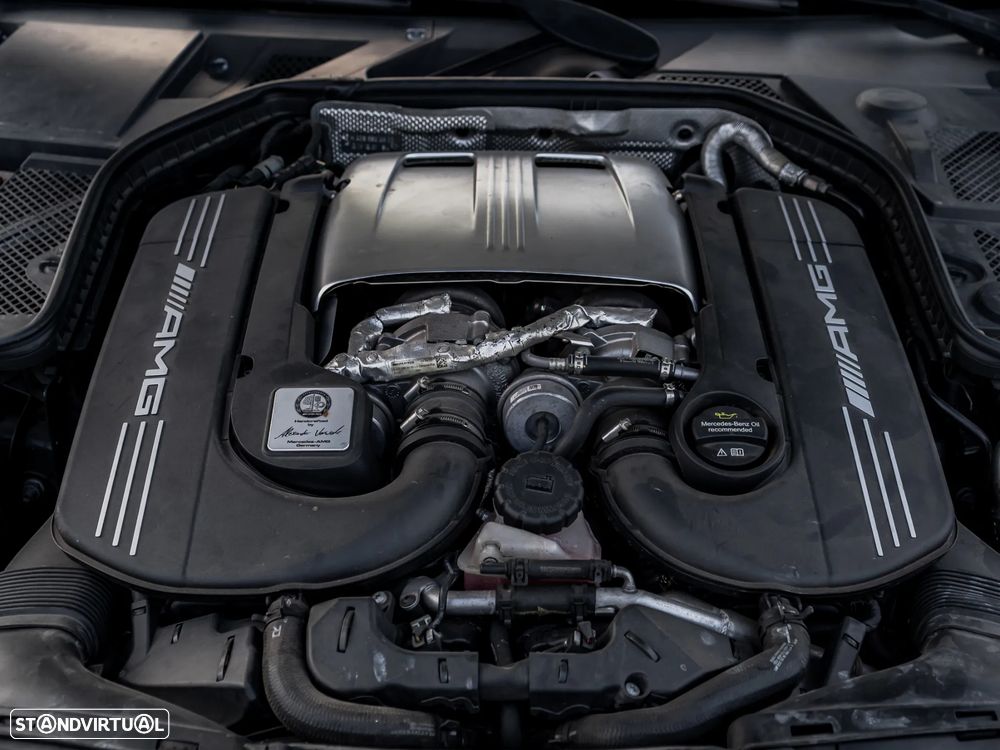 Mercedes-Benz C 63 AMG S - 51
