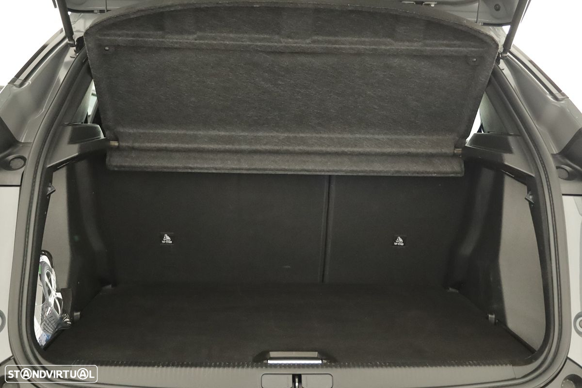 Peugeot 2008 1.2 PureTech Allure - 22