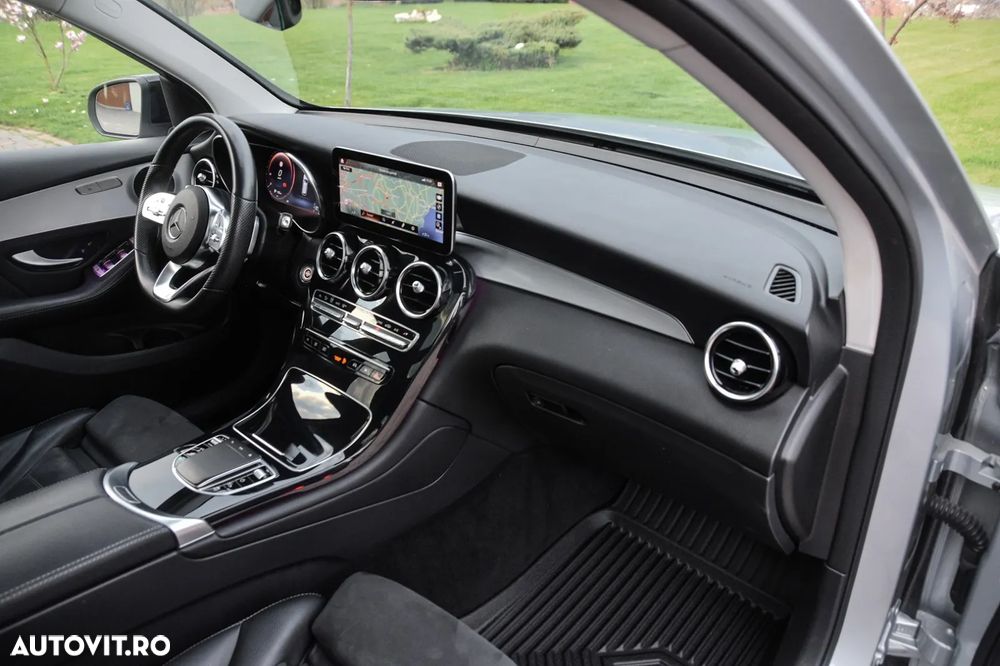 Mercedes-Benz GLC 220 d 4MATIC 9G-TRONIC AMG Line Plus - 23