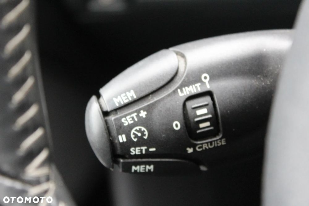 Peugeot 308 1.6 BlueHDi Active S&S - 28