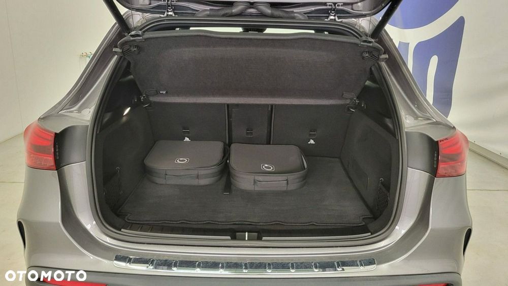 Mercedes-Benz EQA - 23