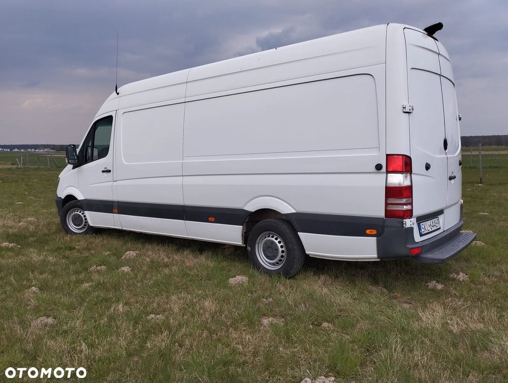 Mercedes-Benz Sprinter - 4