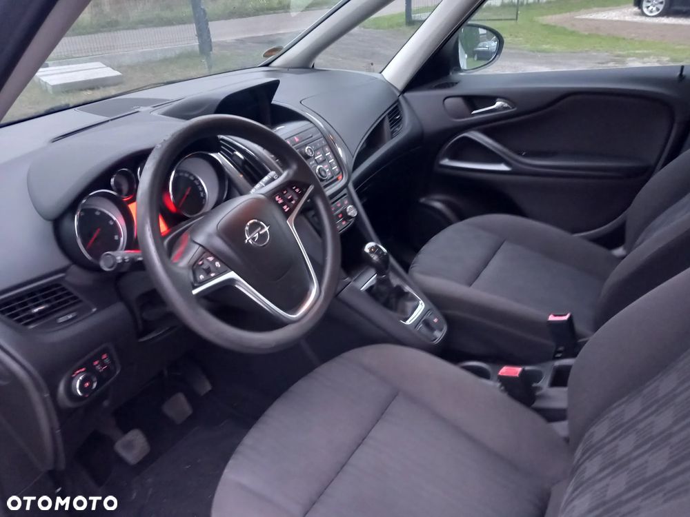 Opel Zafira Tourer 2.0 CDTI Active - 32