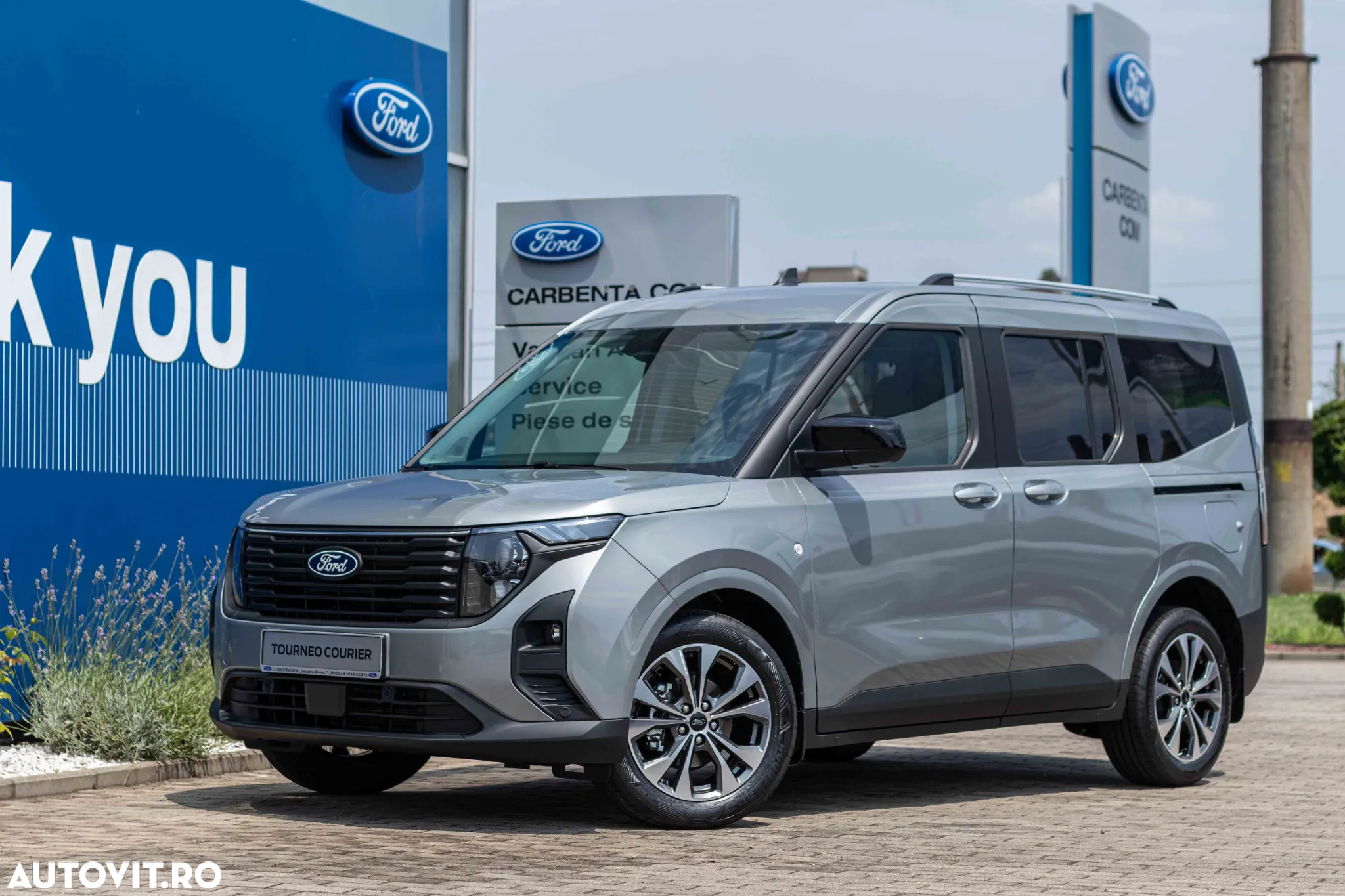 Ford Tourneo Courier 1.0 EcoBoost Titanium - 6