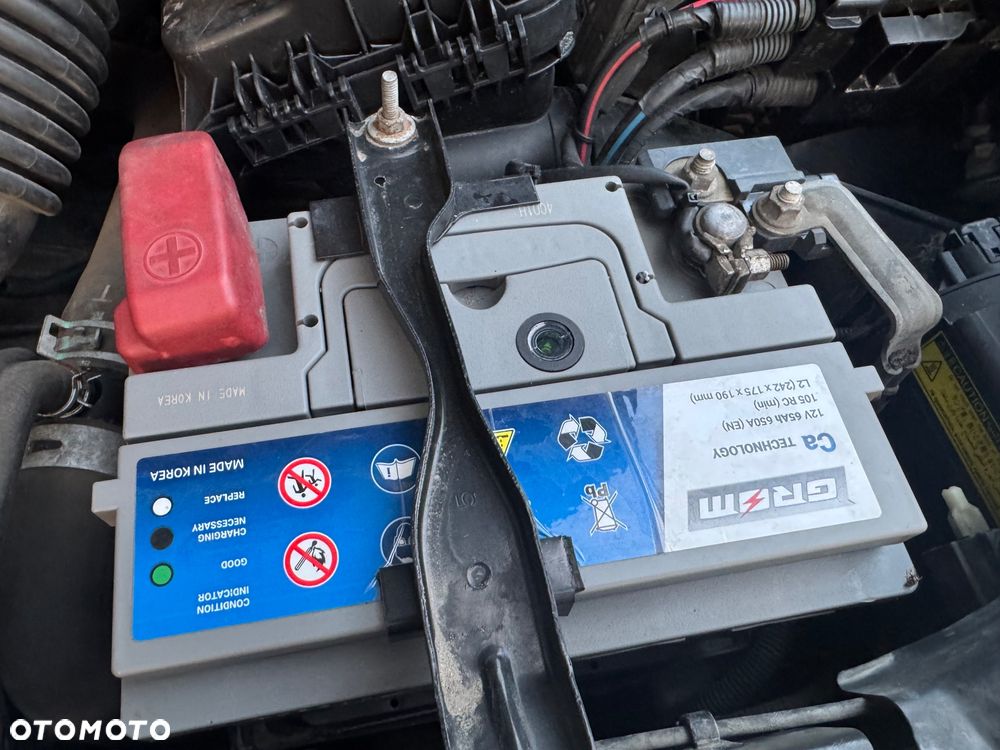 Toyota Auris 1.6 Premium + - 29