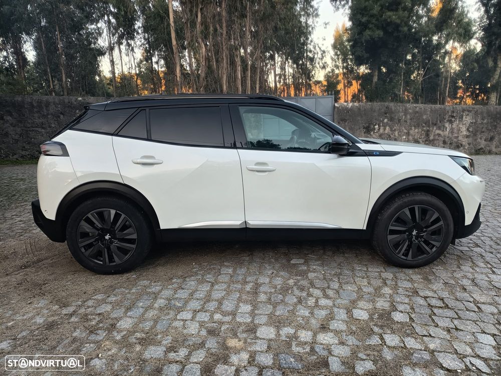 Peugeot e-2008 GT+ - 4