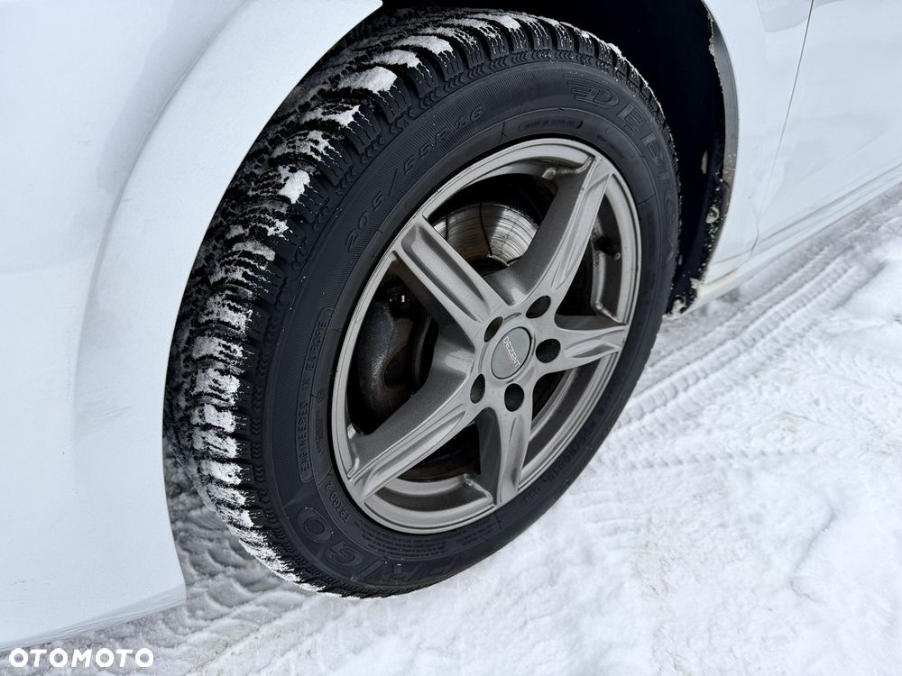 Volkswagen Golf - 15