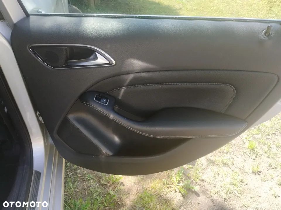 Mercedes-Benz Klasa B 180 CDI - 14