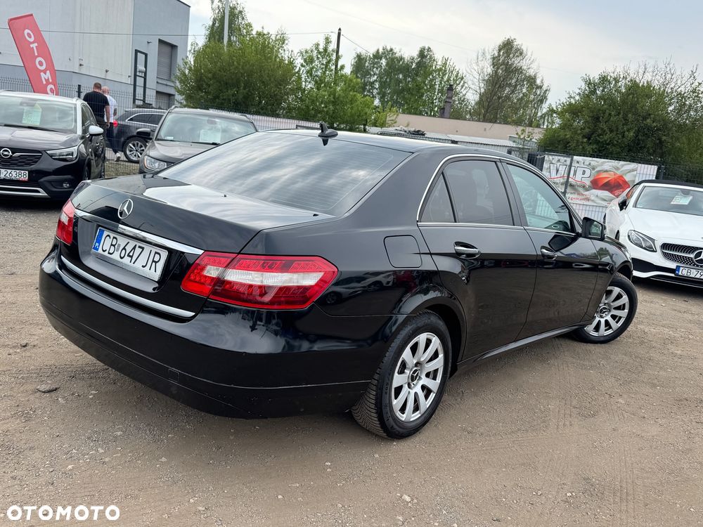 Mercedes-Benz Klasa E 200 CDI DPF BlueEFFICIENCY Automatik - 10