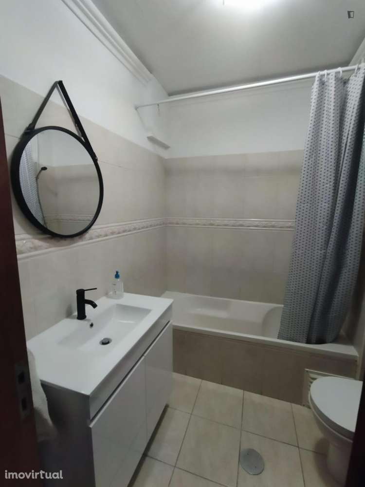 Quarto - localizado em Baixa de Santa Clara Coimbra - Grande imagem: 2/12