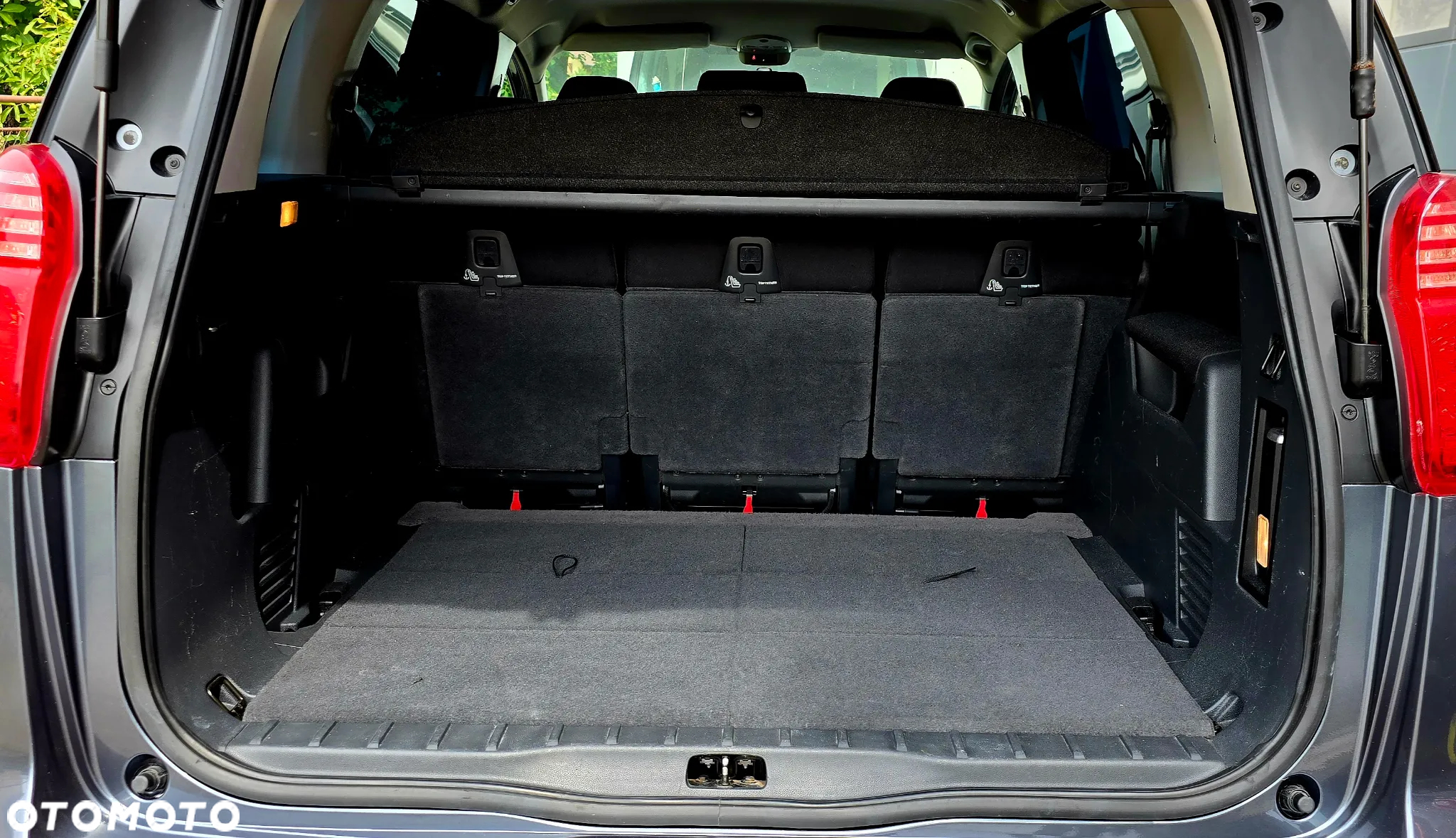 Peugeot 5008 1.6 HDi Family 7os - 18