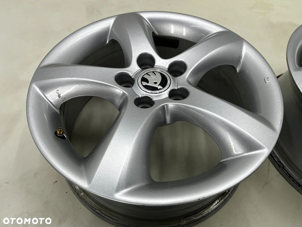 Felgi aluminiowe Skoda Fabia 2 II Roomster Praktik Ibiza Polo Fox 07-14r. r15 cali 6jx15 ET43 5x100 - 3