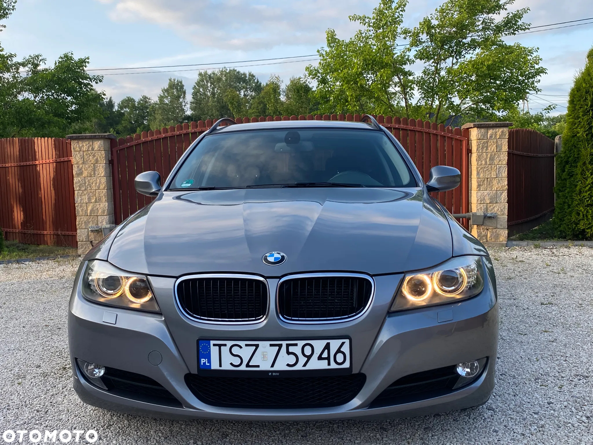 BMW Seria 3 318i - 11