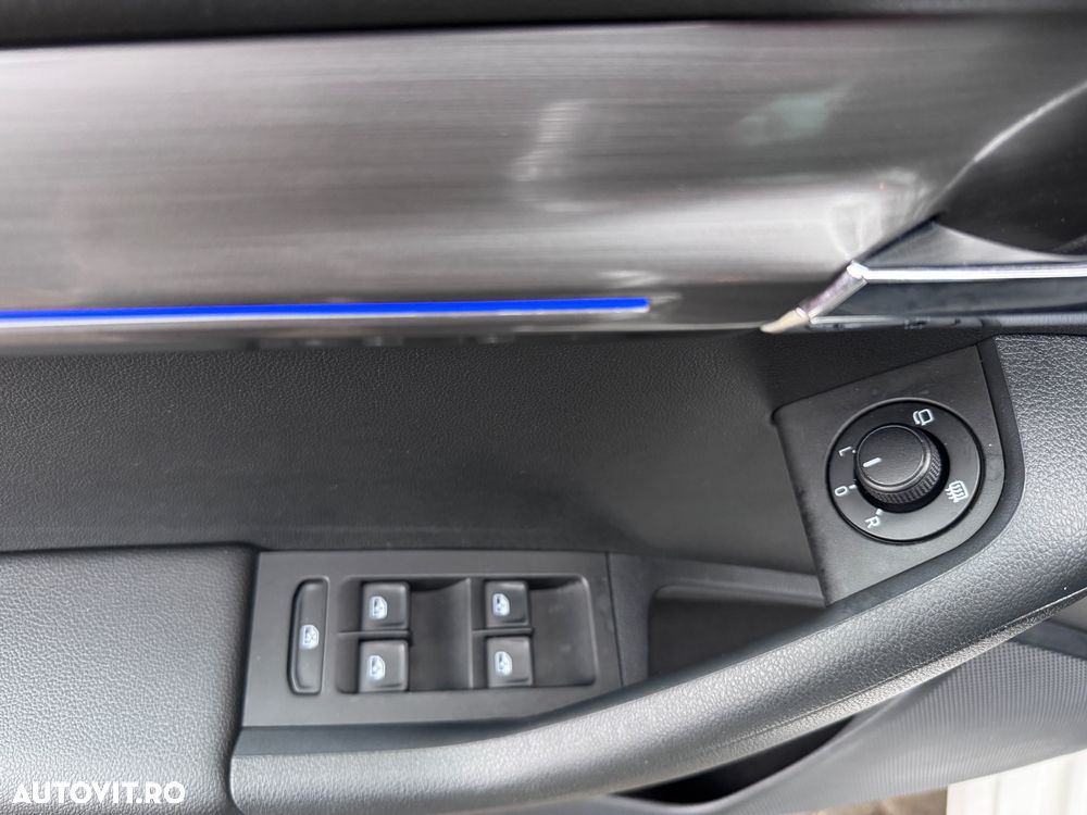 Skoda Octavia 2.0 TDI DSG Style - 23