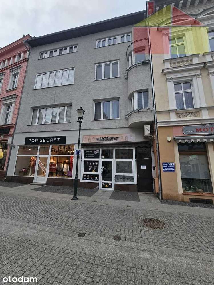 Mieszkanie w centrum Żar z dwoma balkonami