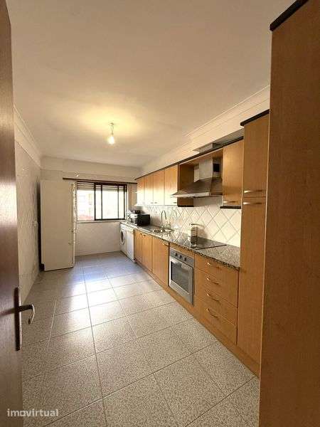 Apartamento T2 - R. António Nunes Sequeira - Grande imagem: 4/11