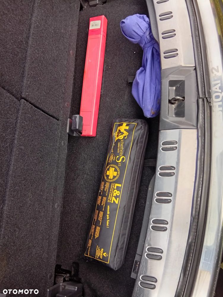 Nissan Qashqai+2 2.0 360 - 9