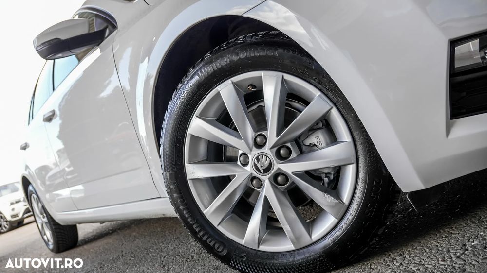 Skoda Octavia Combi Diesel 1.6 TDI DSG Ambition - 28