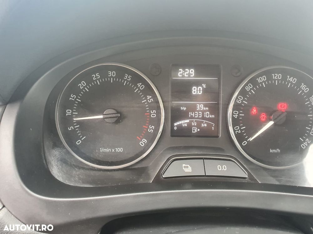 Skoda RAPID 1.6 TDI Ambition - 15