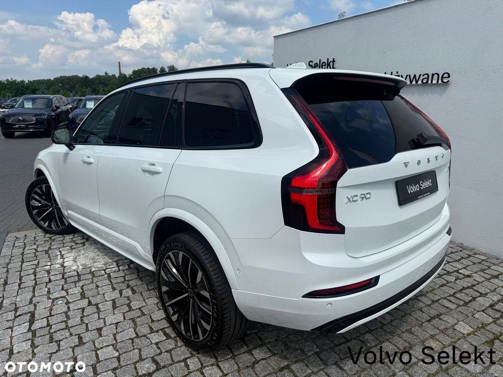 Volvo XC 90 - 8