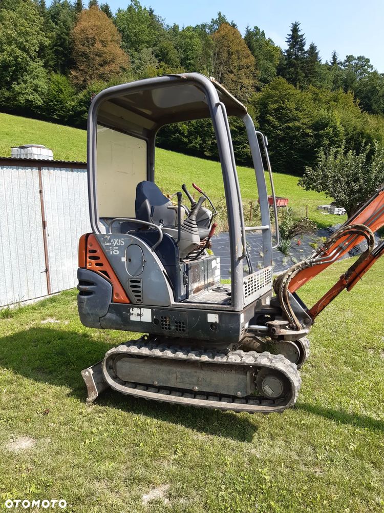 Hitachi Zx16 - 1
