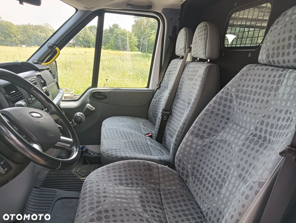 Ford Transit TURNEO - 11
