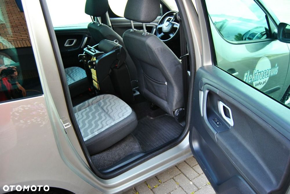 Skoda Roomster 1.4 16V Ambition - 12