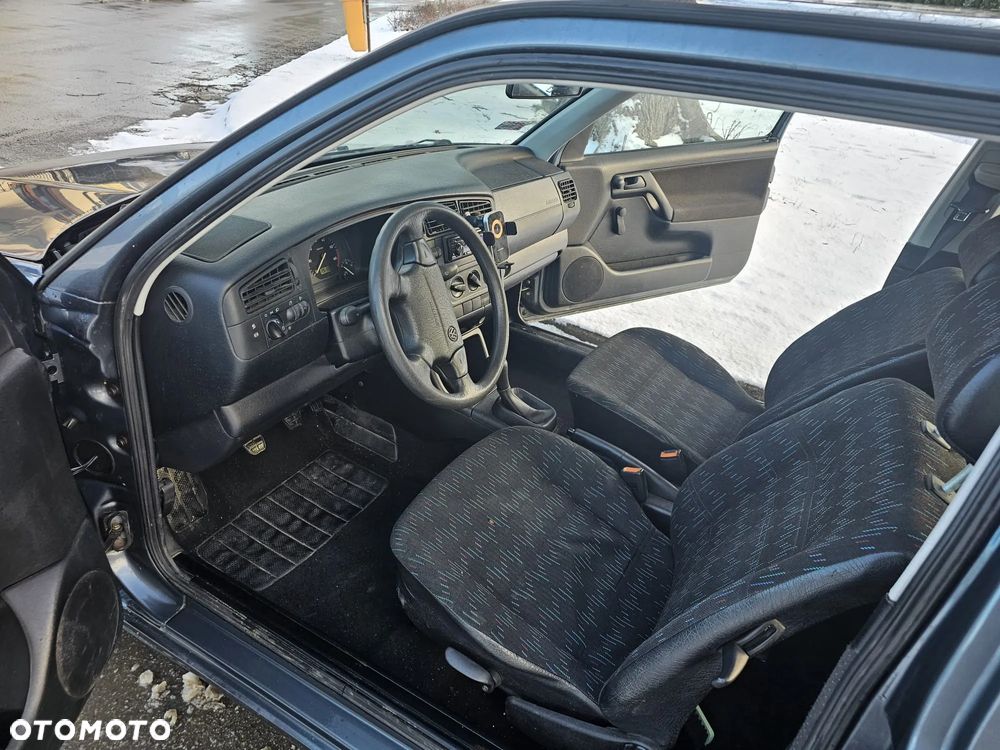 Volkswagen Golf ver-1-4 - 5