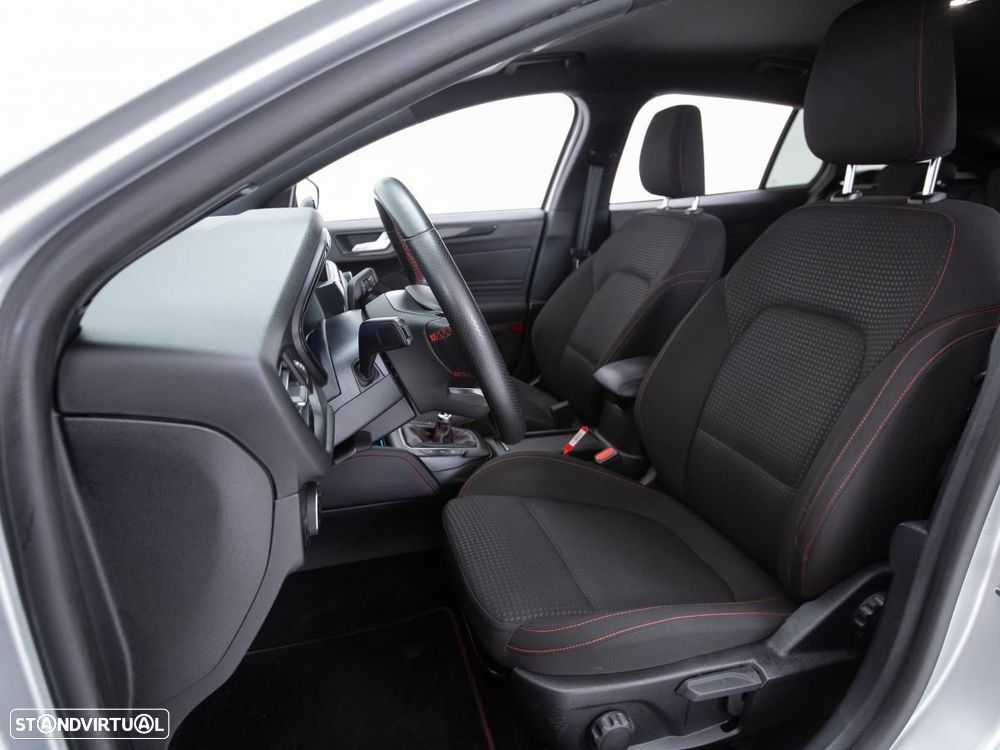 Ford Focus SW 1.5 TDCi EcoBlue ST-Line X - 8