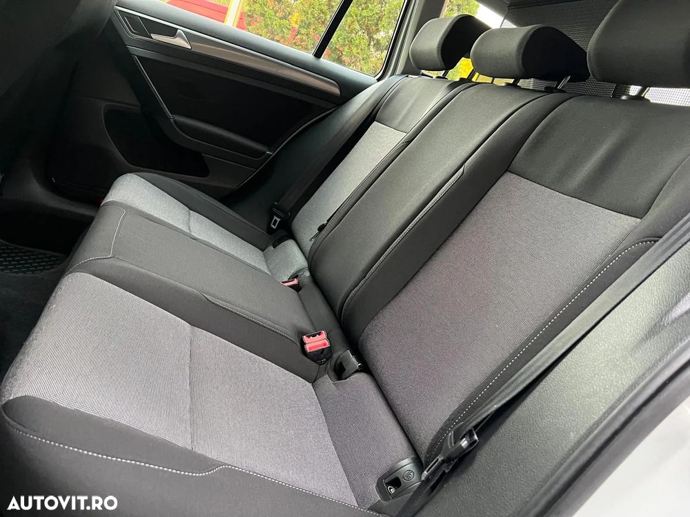 Volkswagen Golf 1.6 TDI BlueMotion Technology Comfortline - 6