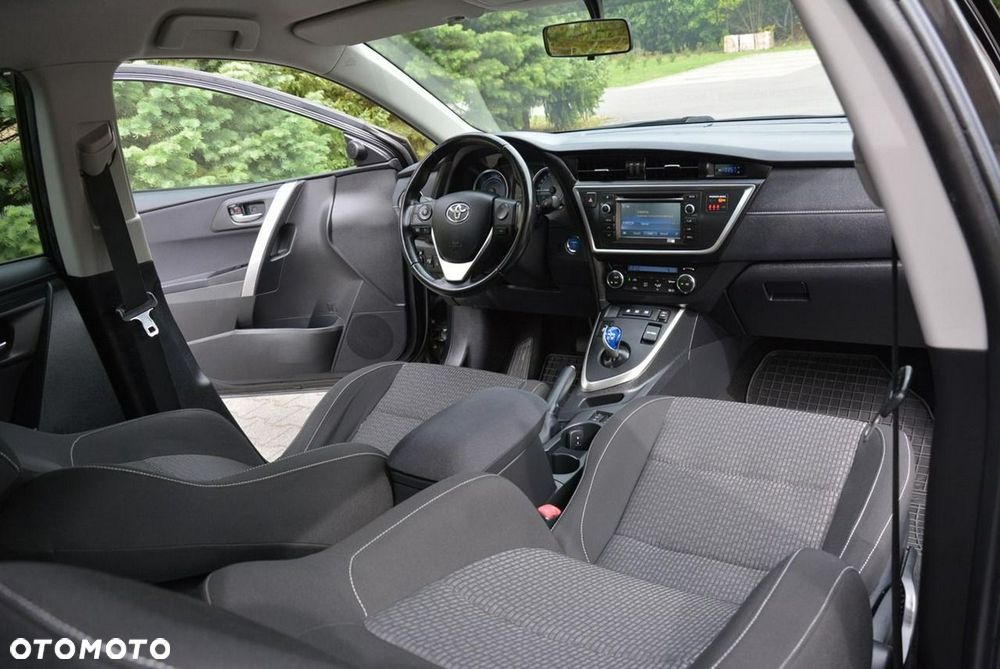 Toyota Auris Hybrid 135 Premium - 16