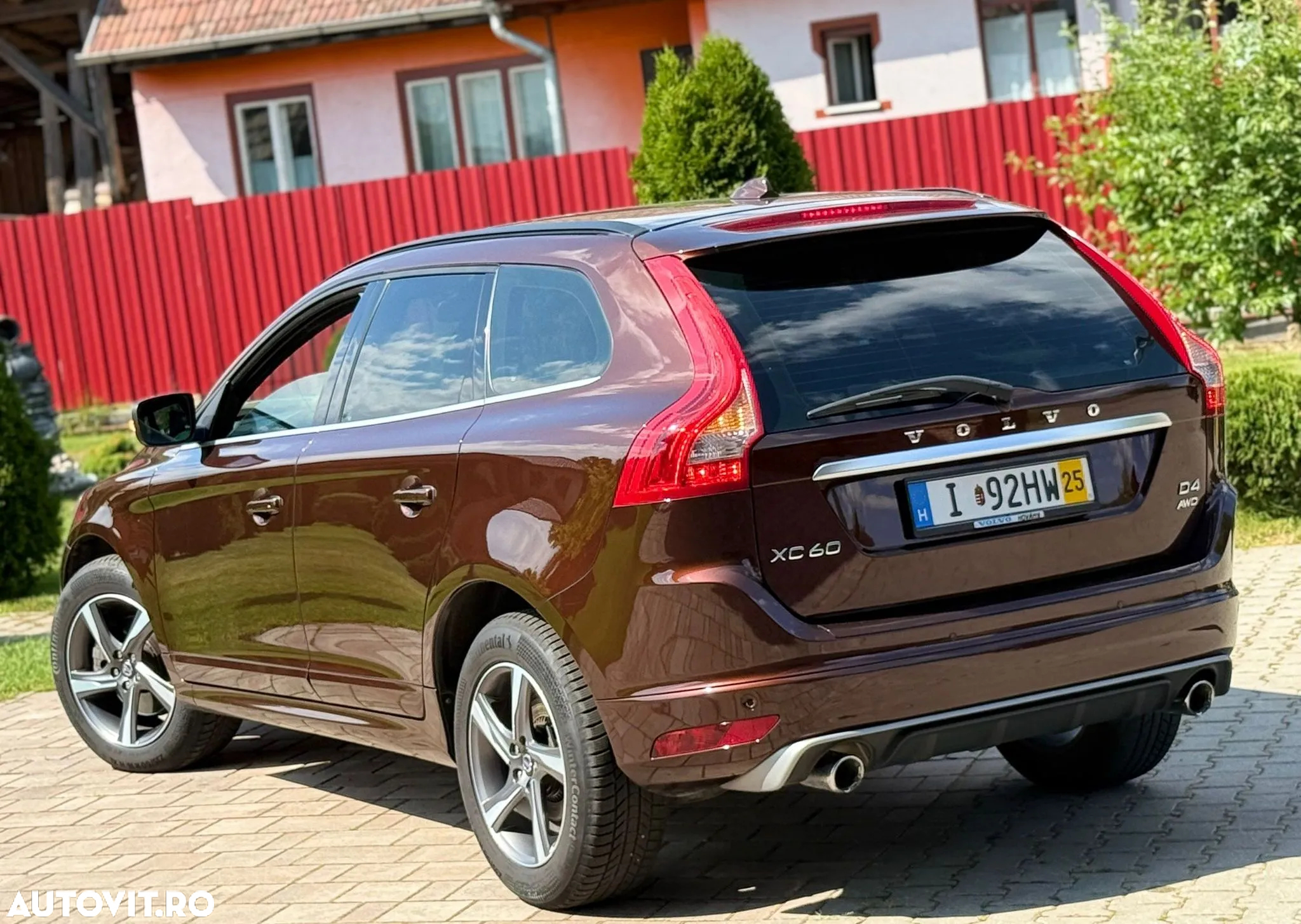 Volvo XC 60 D4 AWD Geartronic RDesign - 2