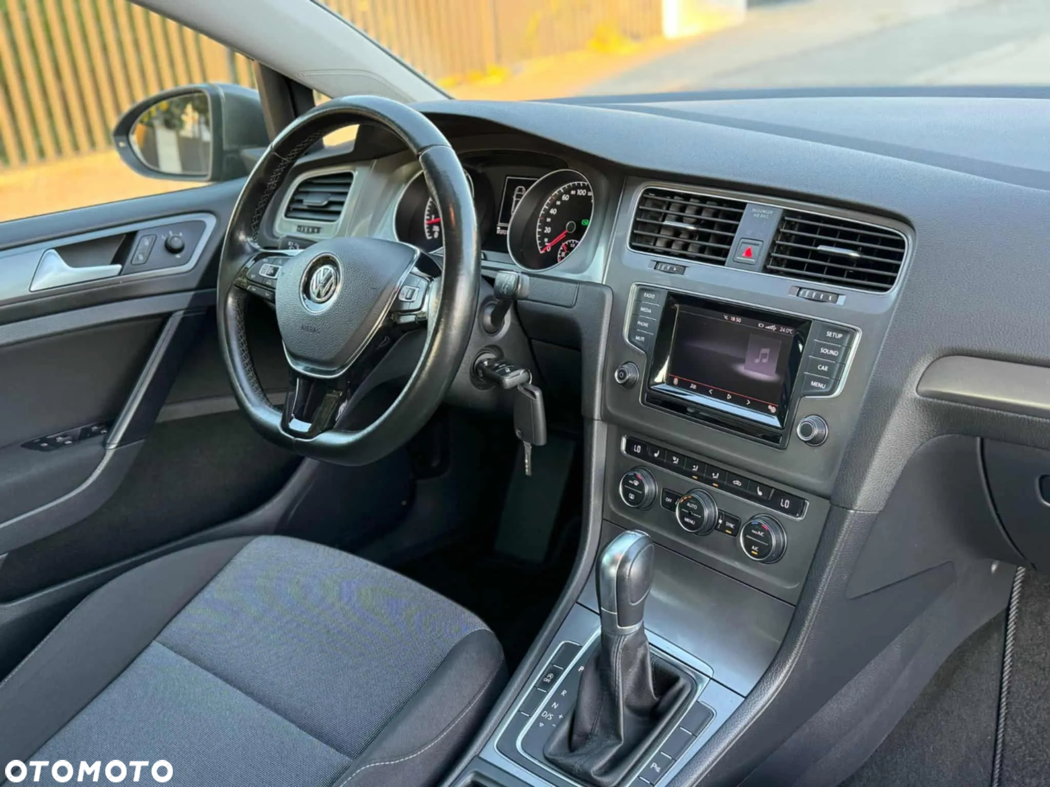 Volkswagen Golf VII 1.4 TSI BMT Highline DSG - 16