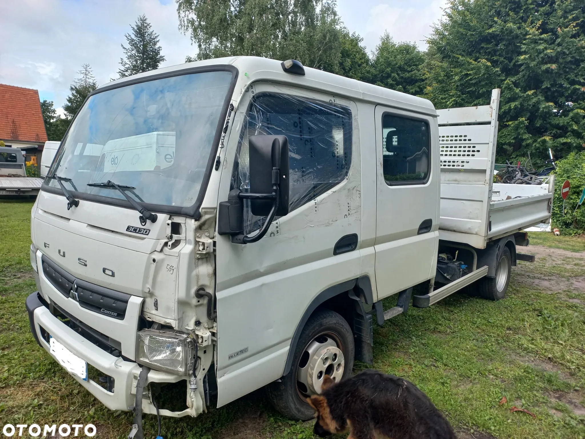 Mitsubishi FUSO CANTER - 2