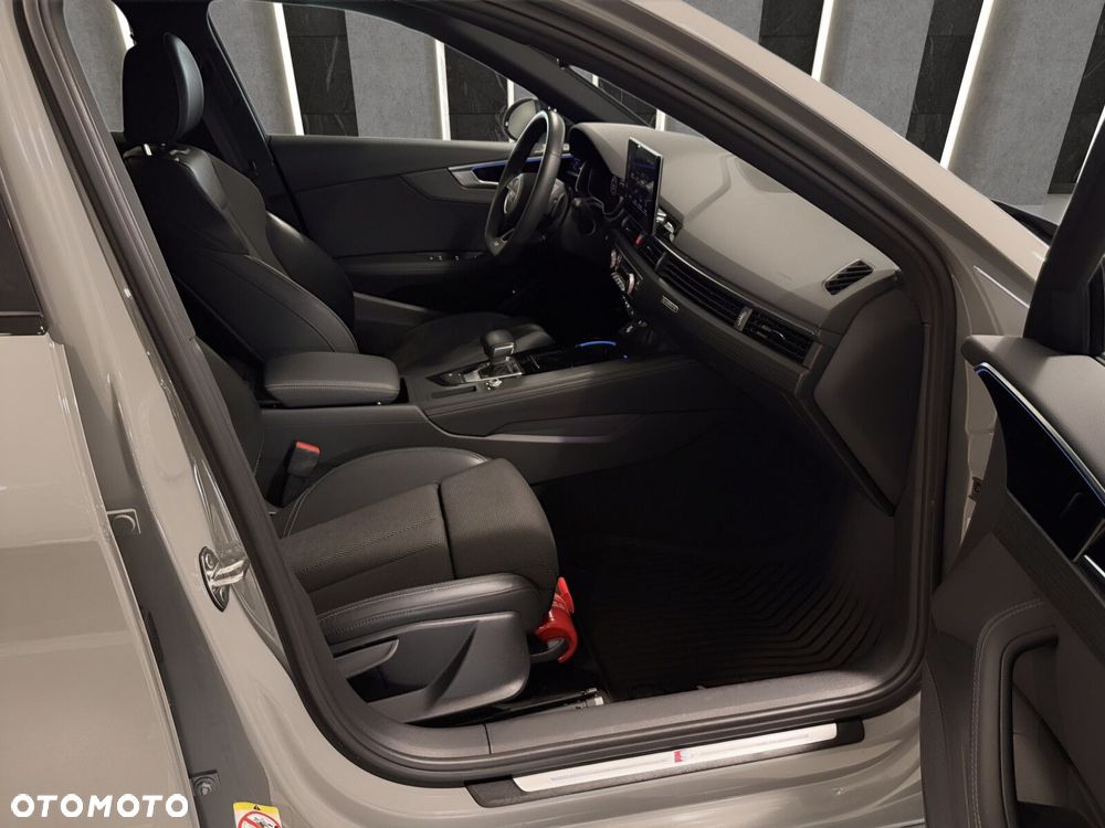 Audi A4 Avant - 16