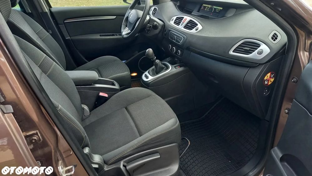 Renault Grand Scenic - 5