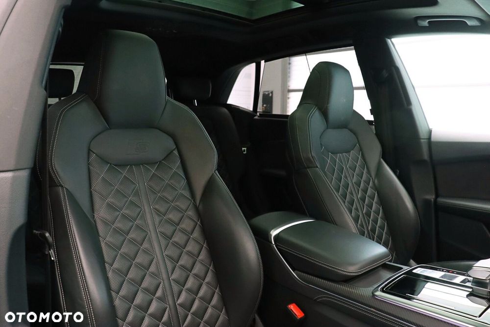 Audi SQ8 - 12