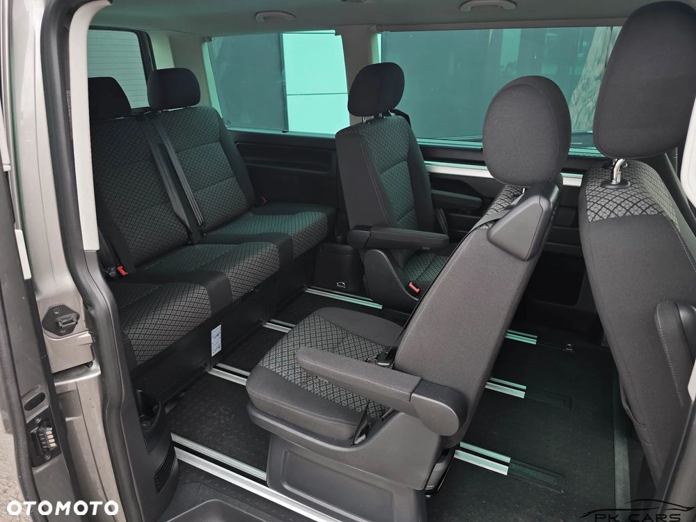 Volkswagen Multivan - 33