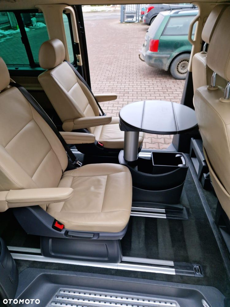 Volkswagen Multivan - 7