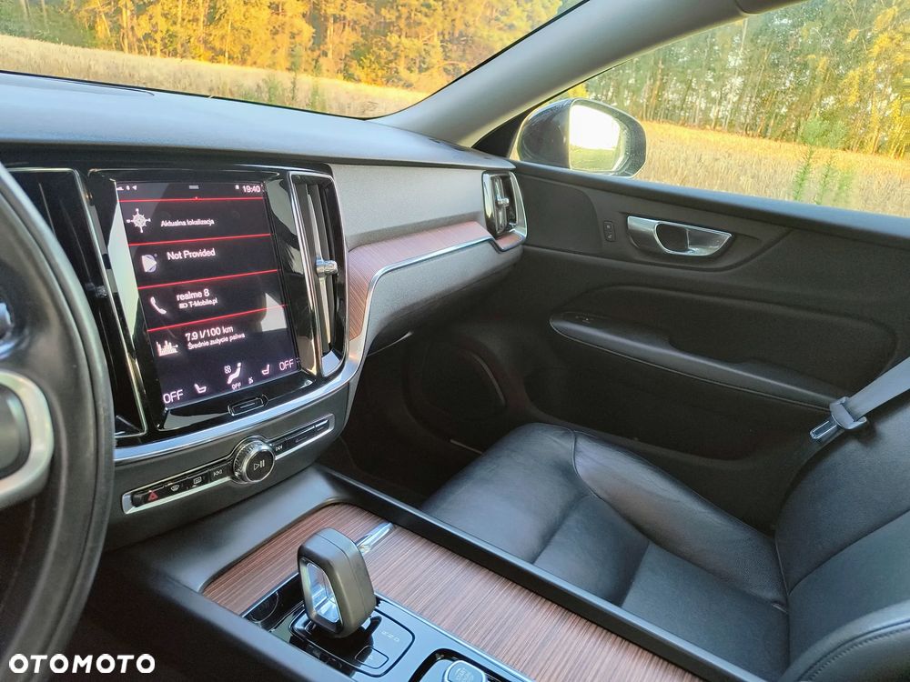 Volvo S60 B5 B AWD Plus Dark - 11