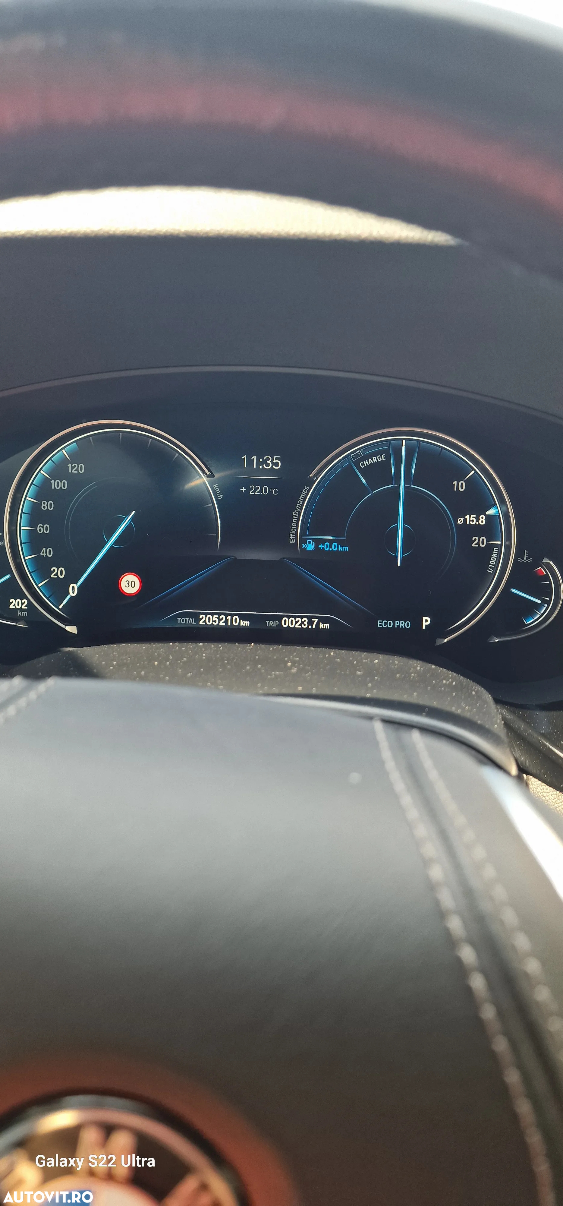 BMW Seria 5 530d xDrive Aut. - 10