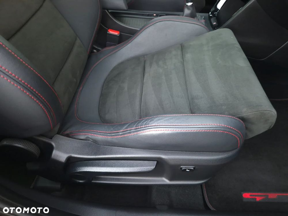 Kia Ceed 1.6 T-GDI GT-Track - 36